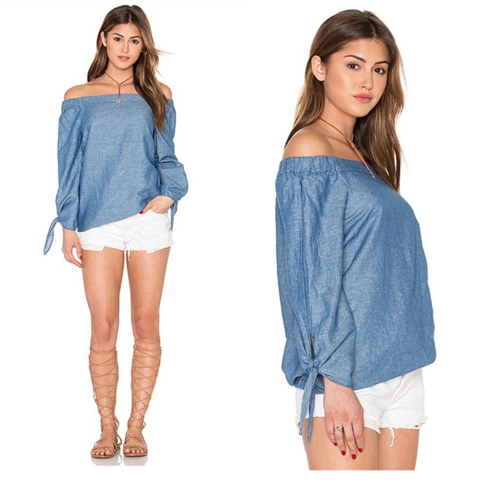 Free People Show Some Shoulder Chambray‎ Top